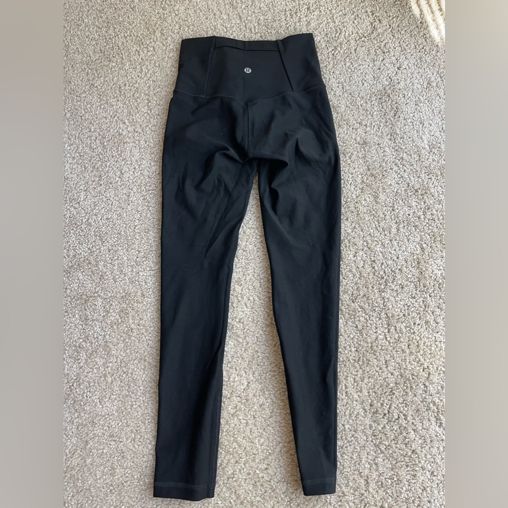 Lululemon mesh leggings size 4